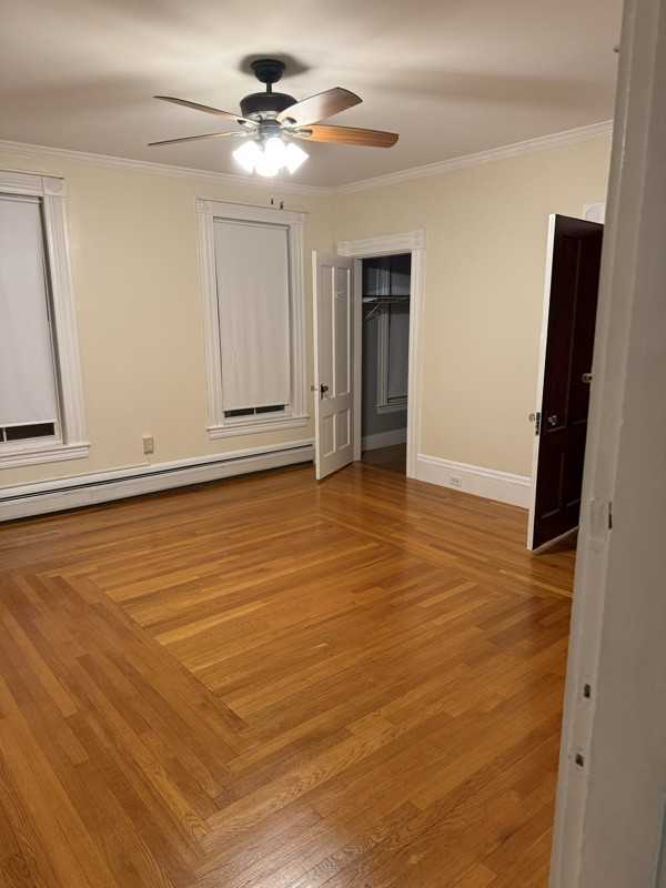 705 Pine St - Photo 5 of 14
