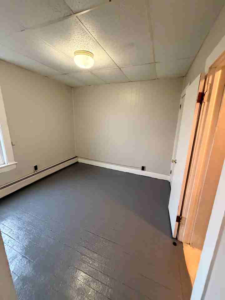109 Railroad St #5 - Photo 5 of 5