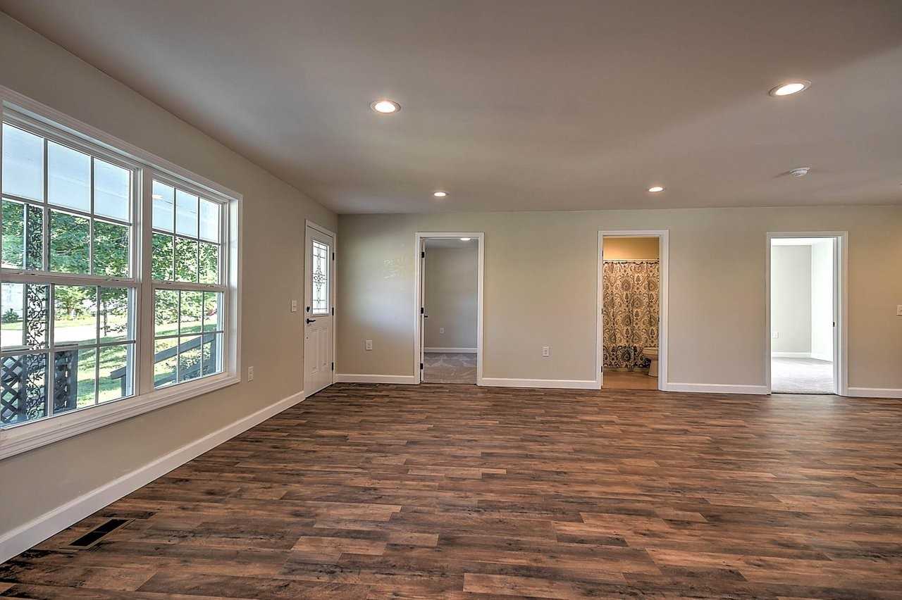 504 Lamont St - Photo 5 of 26
