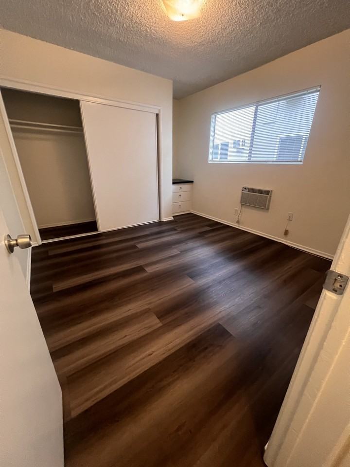 506 N Electric Ave #B - Photo 4 of 5