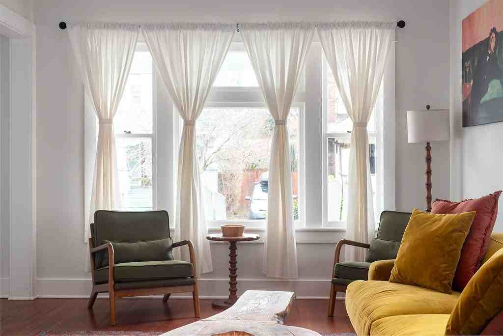 1215 Se 32nd Pl - Photo 4 of 20