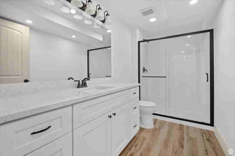 624 W Aspen Hills Blvd - Photo 6 of 17