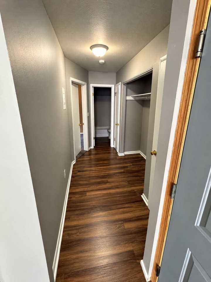 1212 E St #4 - Photo 2 of 9