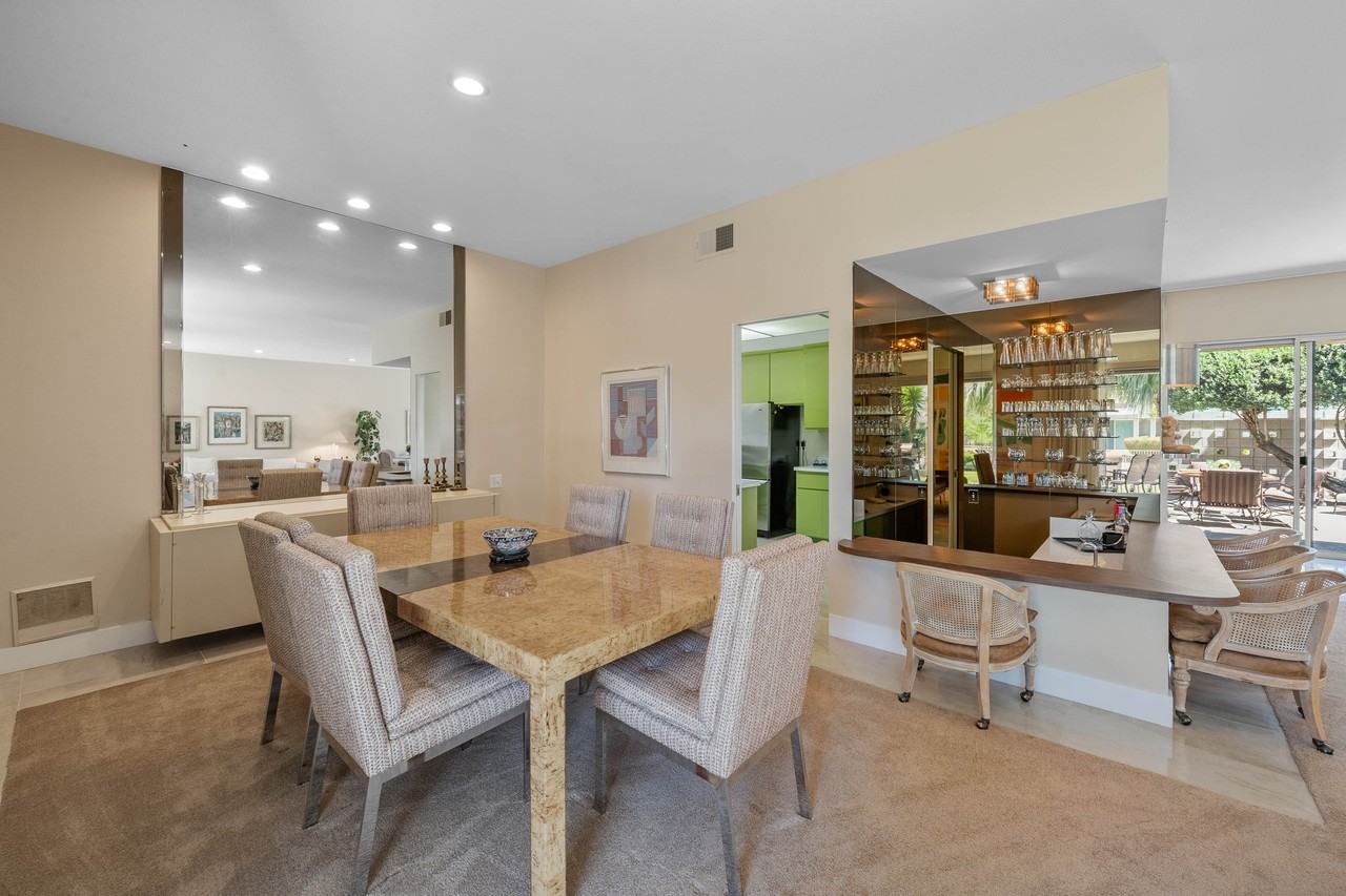 1203 Tamarisk West St - Photo 6 of 20