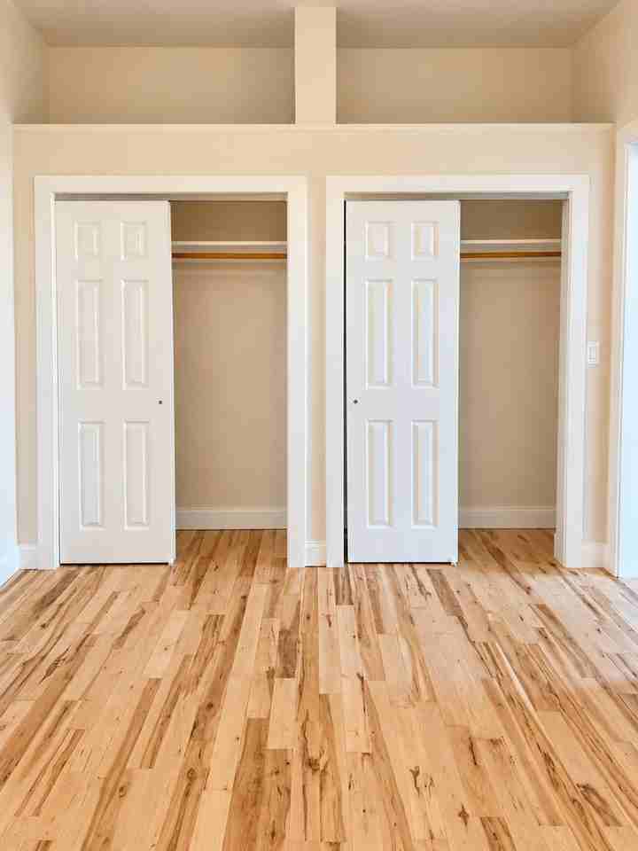 98 Main St #2R - Photo 3 of 19