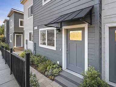 1032 Guard St #2 - Photo 2 of 15