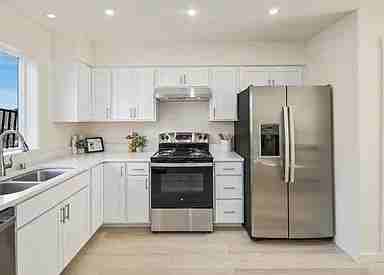 1032 Guard St #2 - Photo 5 of 15
