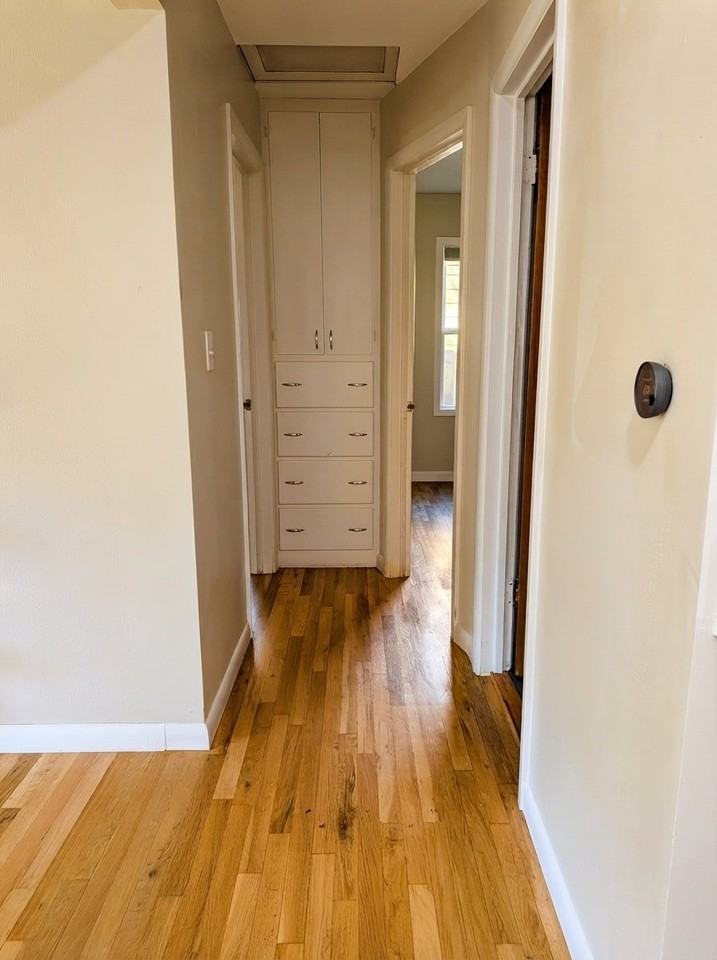 140 N Bryan Ave - Photo 7 of 19