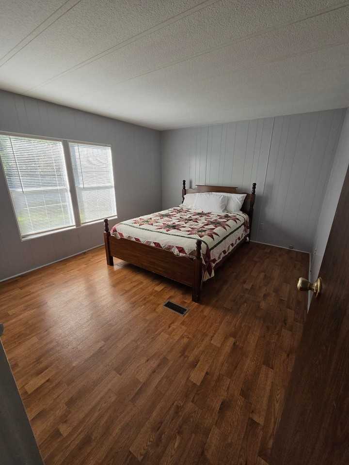 134 Canary St - Photo 5 of 8