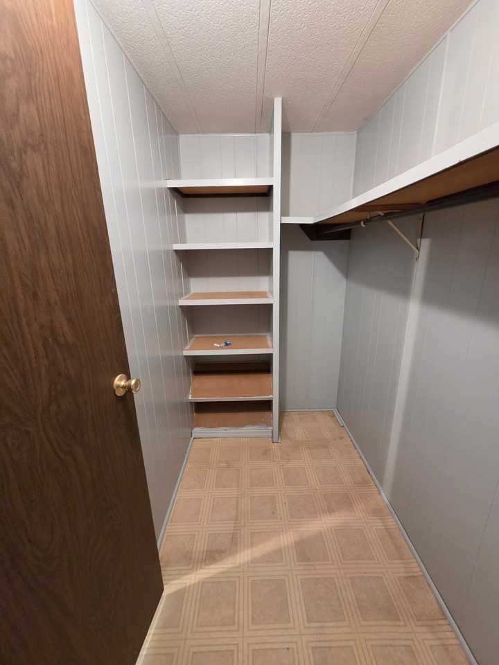 134 Canary St - Photo 7 of 8