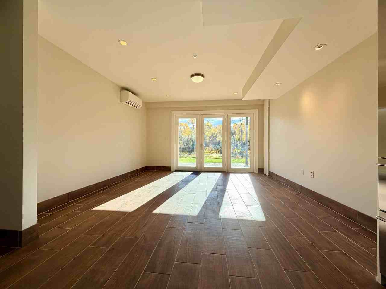 1001 River Dr #100 - Photo 2 of 16