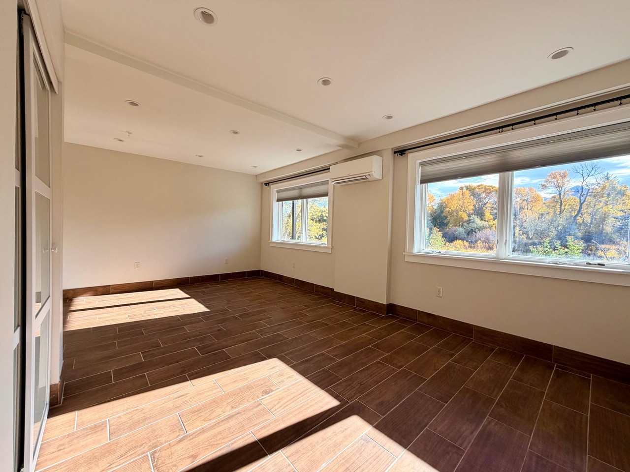 1001 River Dr #100 - Photo 6 of 16