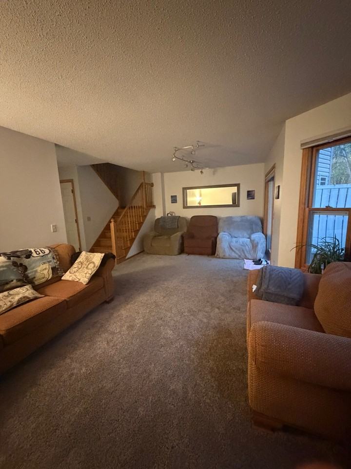 1723 Whitaker St - Photo 3 of 5
