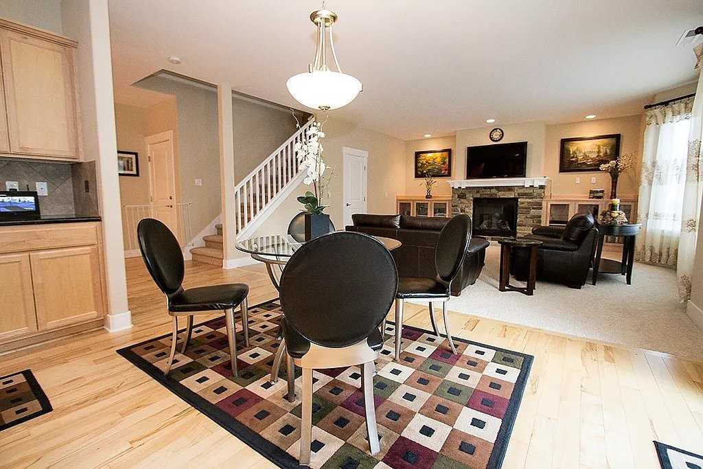 5157 Ne 7th Pl - Photo 5 of 15