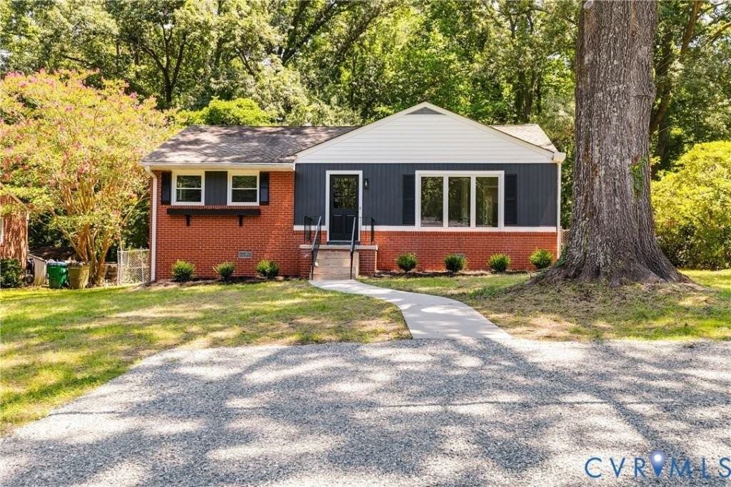 1755 Leicester Rd - Photo 2 of 41