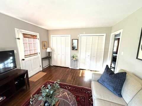 1755 Leicester Rd - Photo 4 of 41