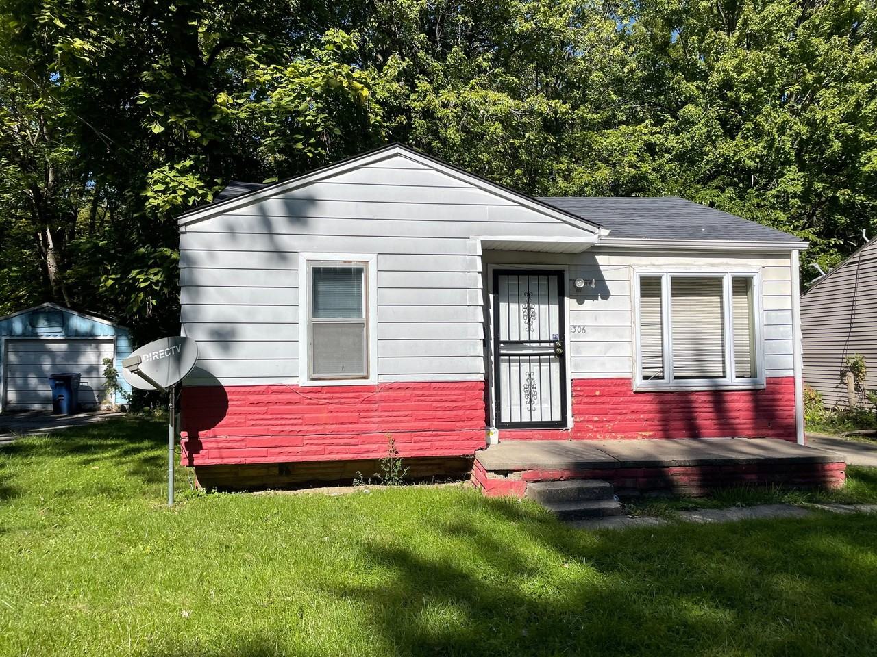 306 W Gracelawn Ave - Photo 4 of 21