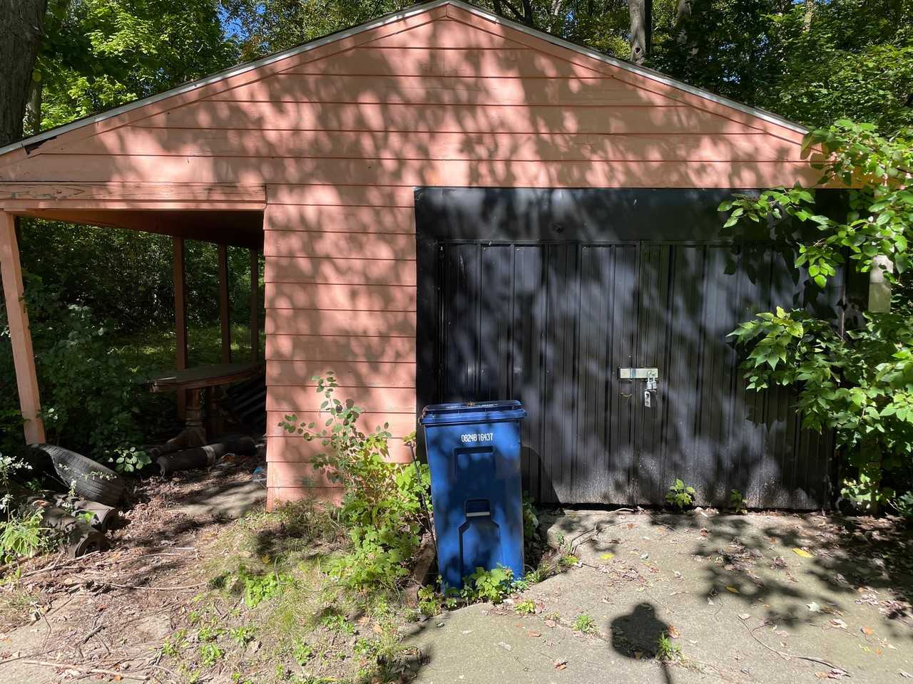 306 W Gracelawn Ave - Photo 7 of 21