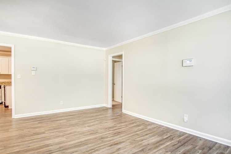 2775 Tilson Rd - Photo 5 of 9