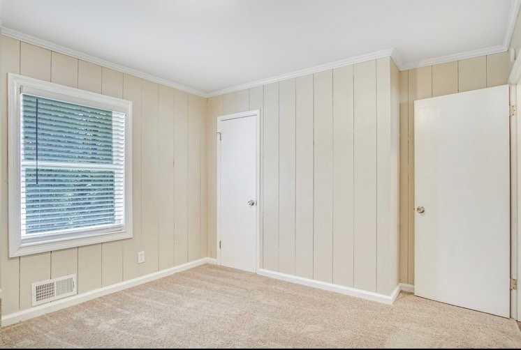 2775 Tilson Rd - Photo 7 of 9