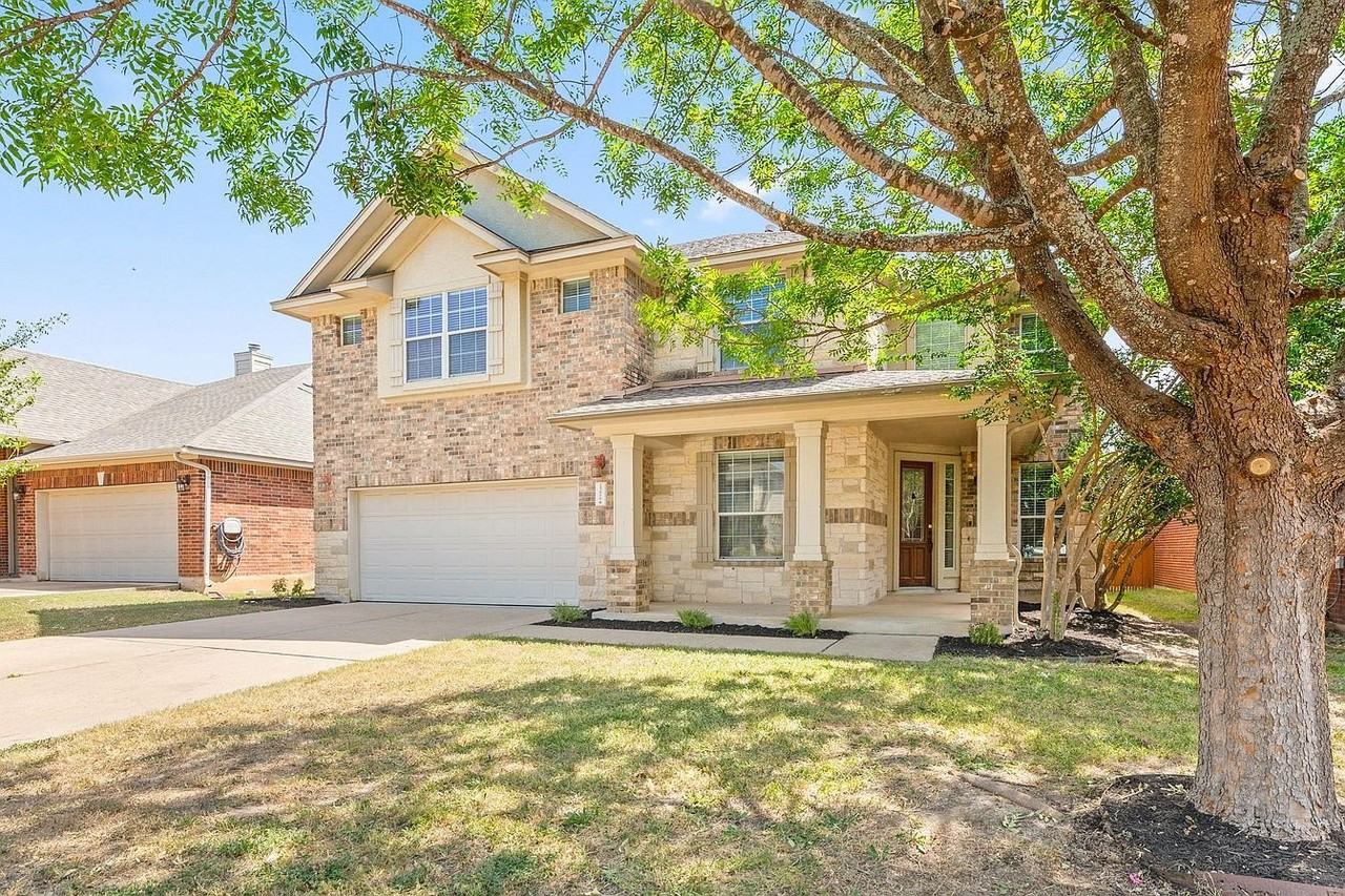15616 Belfin Dr - Photo 2 of 12