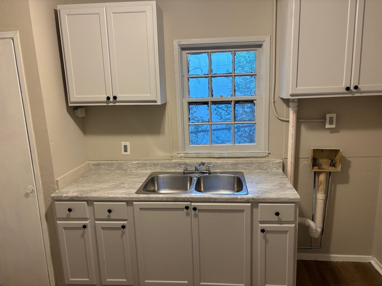 1860 Woodland Ave Sw - Photo 6 of 10