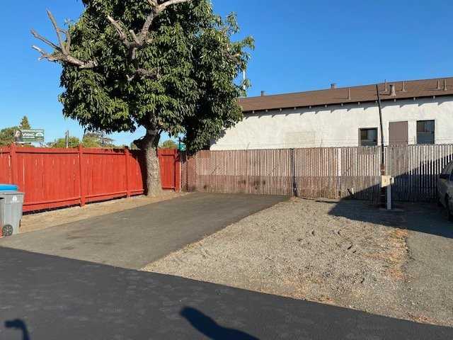 1300 Lincoln Rd E #25 - Photo 2 of 9