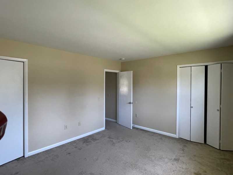 720 W 2nd St #720B - Photo 2 of 15