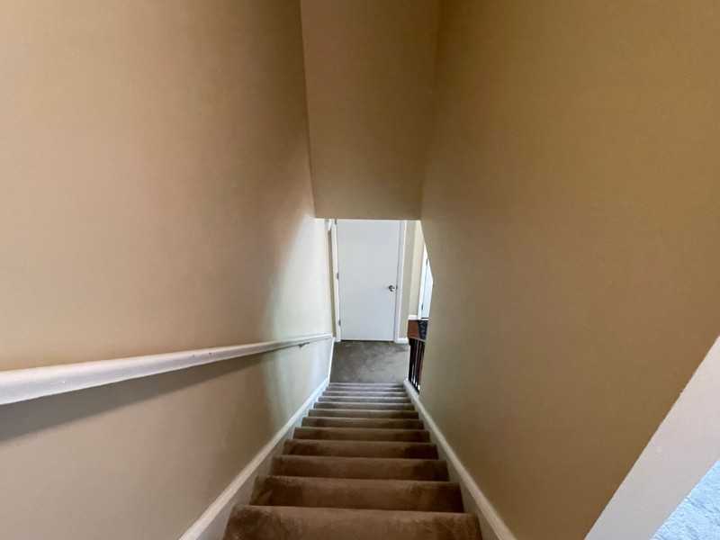 720 W 2nd St #720B - Photo 5 of 15