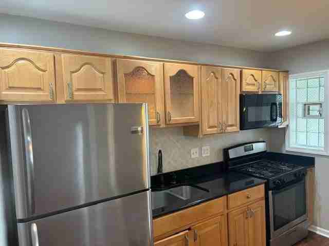 7486 German Hill Rd - Photo 4 of 20