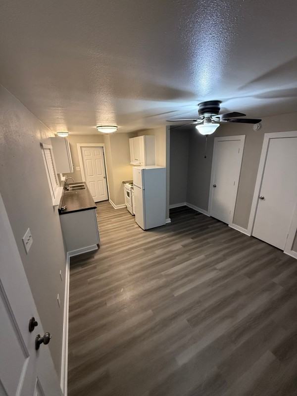1312 Greenville St #2B - Photo 3 of 7