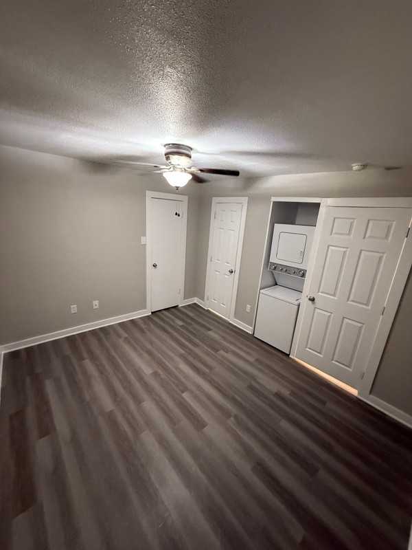 1312 Greenville St #2B - Photo 4 of 7