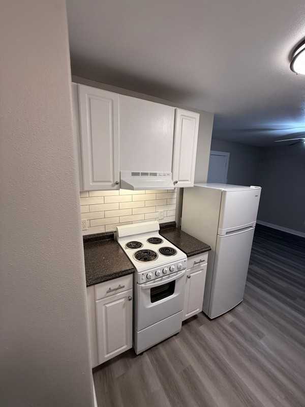 1312 Greenville St #2B - Photo 5 of 7