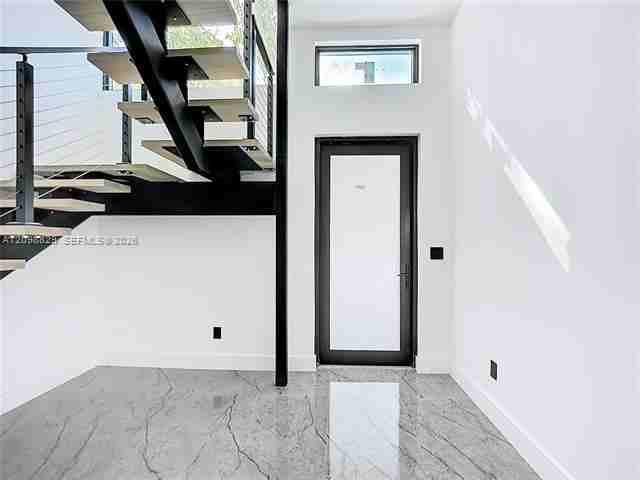 3069 Sw 27th Ave - Photo 6 of 30