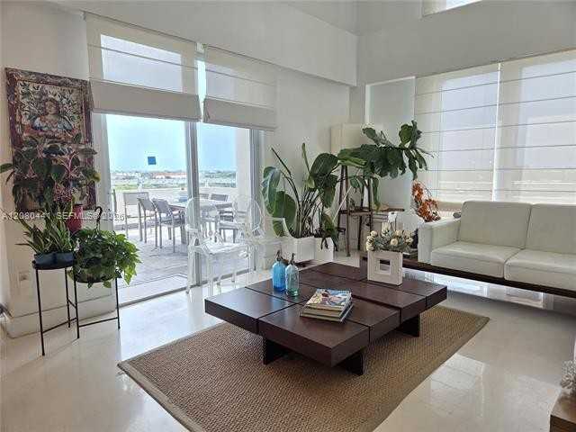 2400 Sw 27th Ave #PH1 - Photo 3 of 22