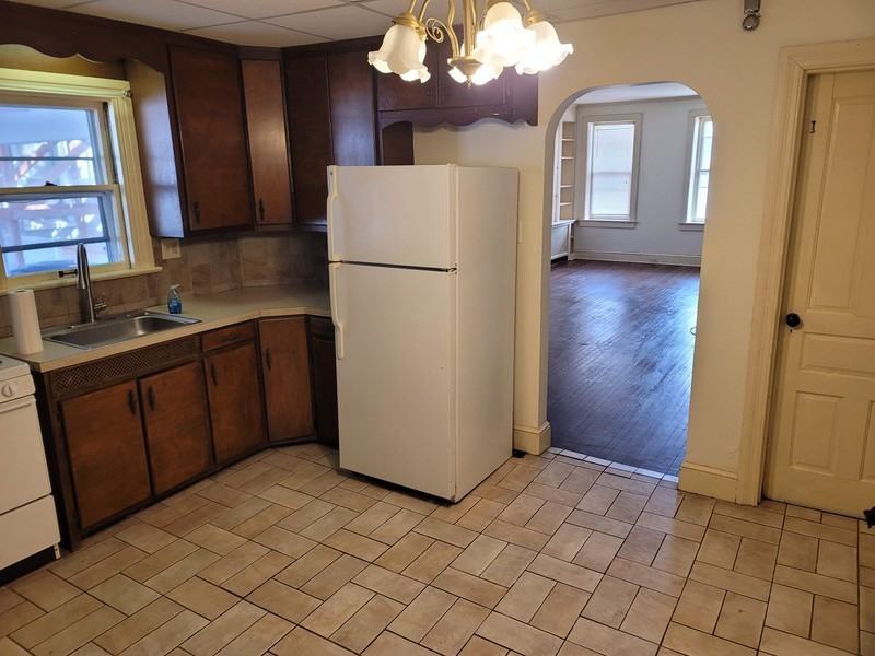 1629 W Market St #1 - Photo 5 of 7