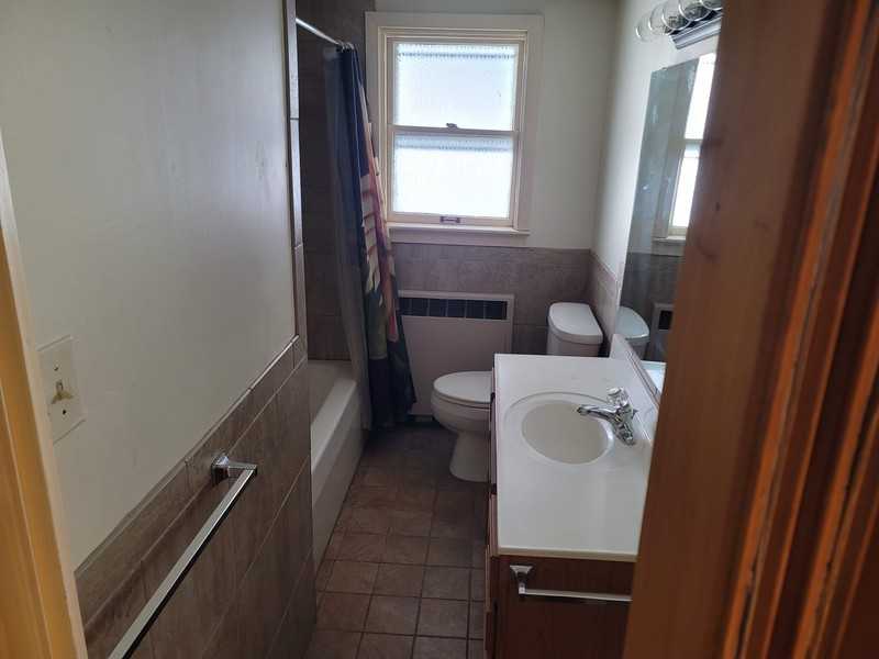 1629 W Market St #1 - Photo 6 of 7