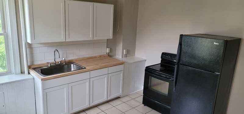 1631 W Market St #2 - Photo 2 of 10