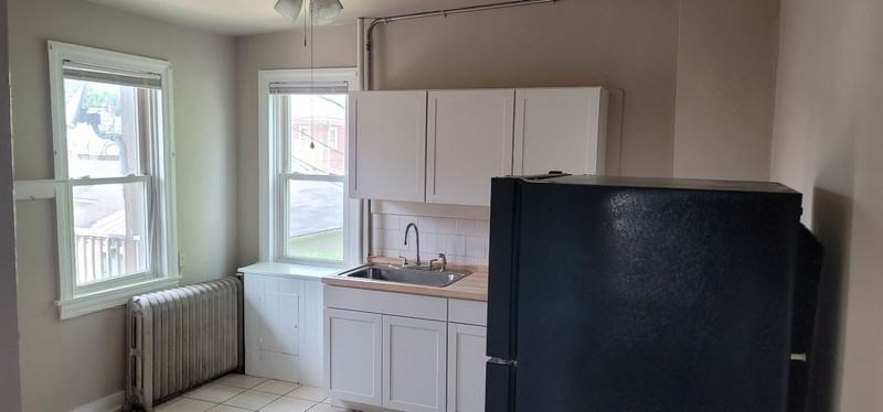 1631 W Market St #2 - Photo 4 of 10