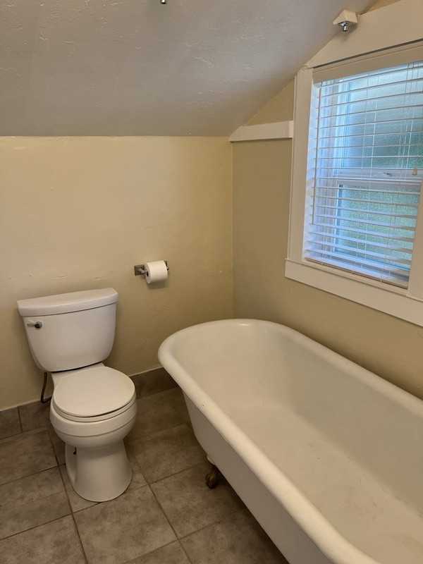 1240 Warner St #3 - Photo 2 of 5