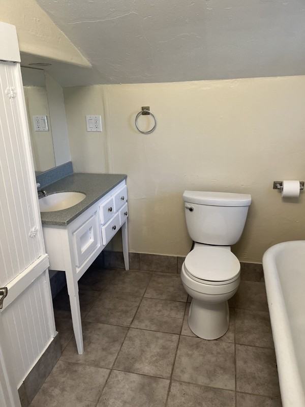 1240 Warner St #3 - Photo 5 of 5