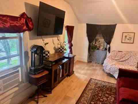 617 7th Ave #2 - Photo 3 of 17