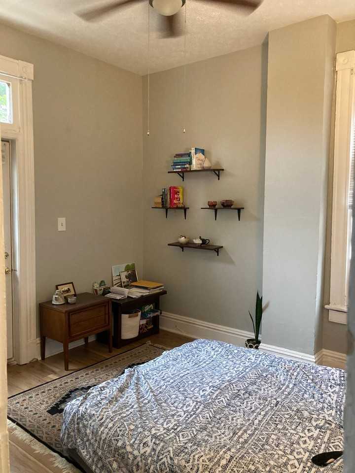 2320 W Grace St #3 - Photo 5 of 15