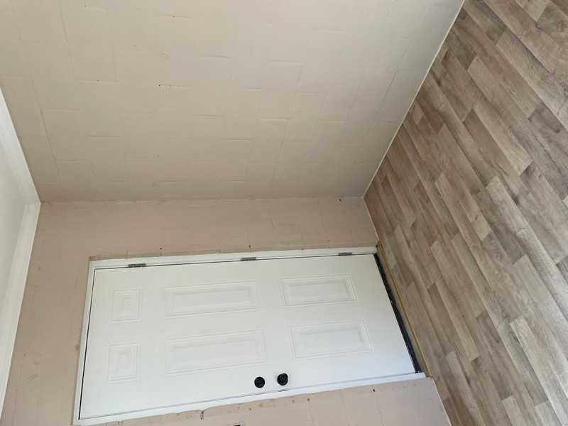 649 Rowe St - Photo 5 of 7