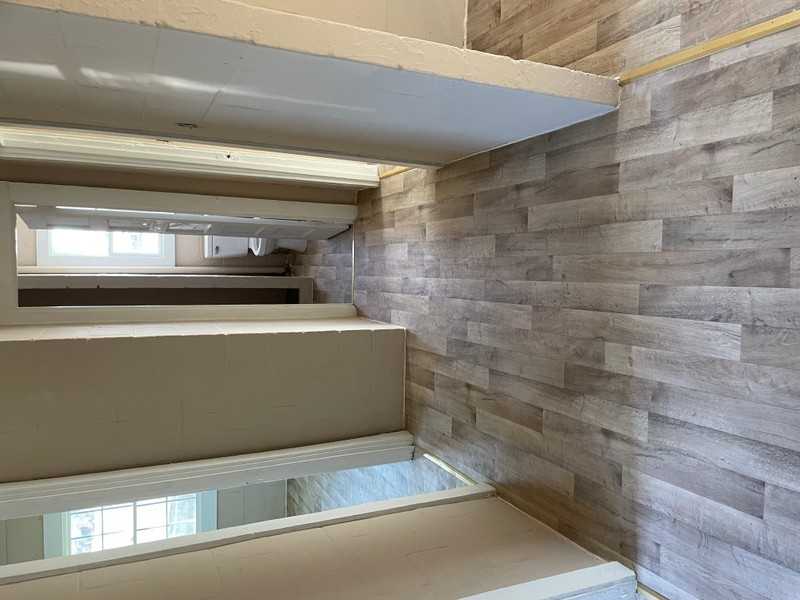 649 Rowe St - Photo 6 of 7
