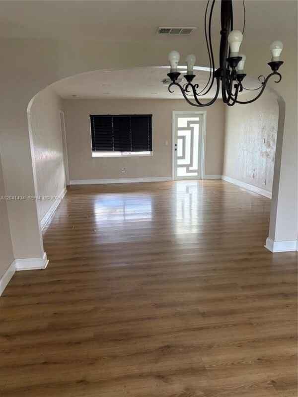 7731 Nw 32nd St - Photo 3 of 7
