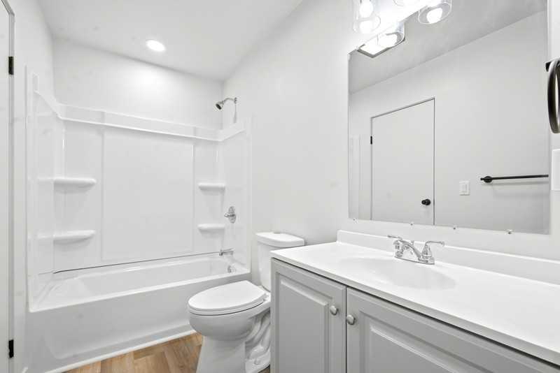 1001 Se 36th St - Photo 6 of 19