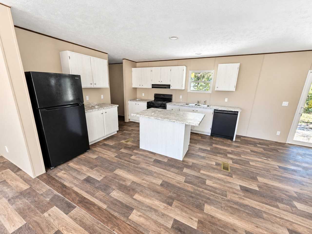 2320 Rosy Rd - Photo 5 of 16