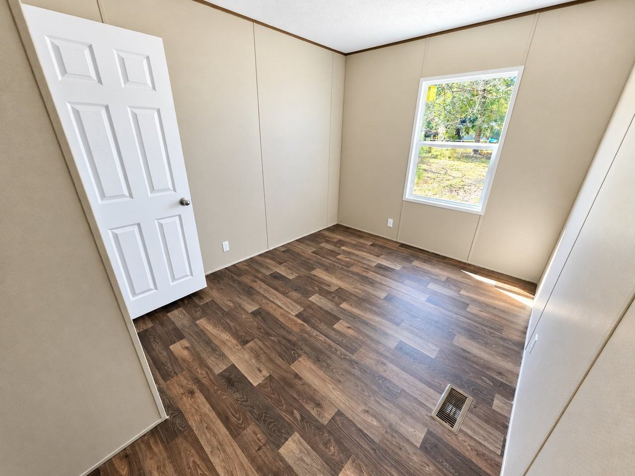 2320 Rosy Rd - Photo 7 of 16