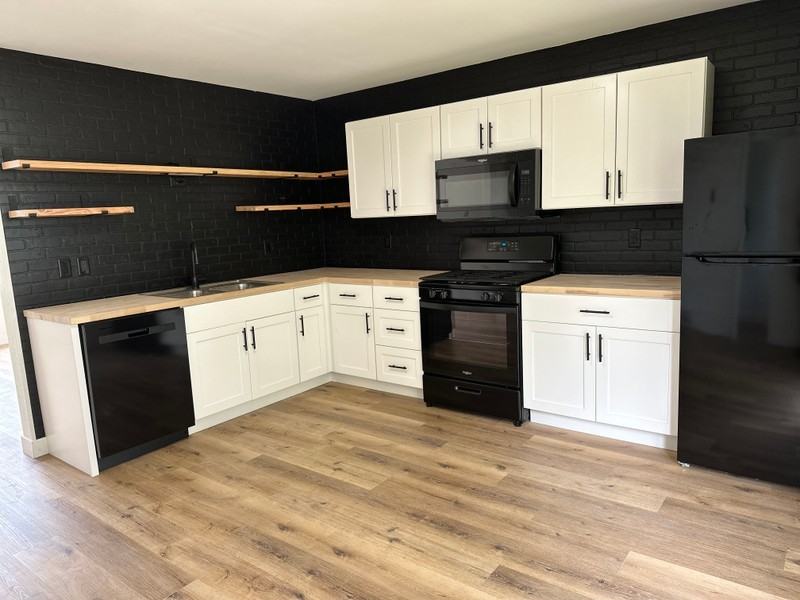 2237 Garfield Ave - Photo 3 of 13